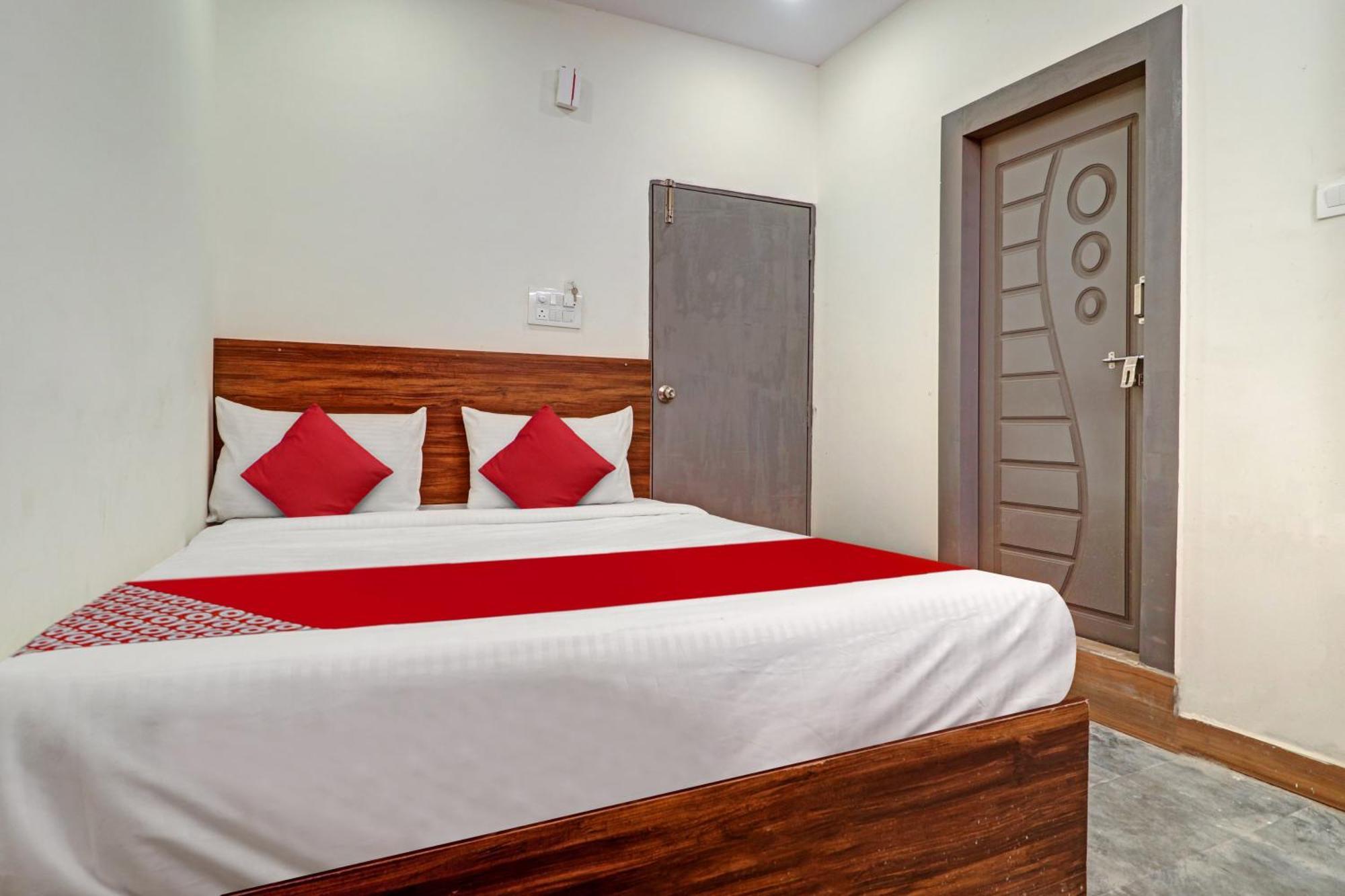 Hotel O Lavish Stay Sururnagar Luaran gambar