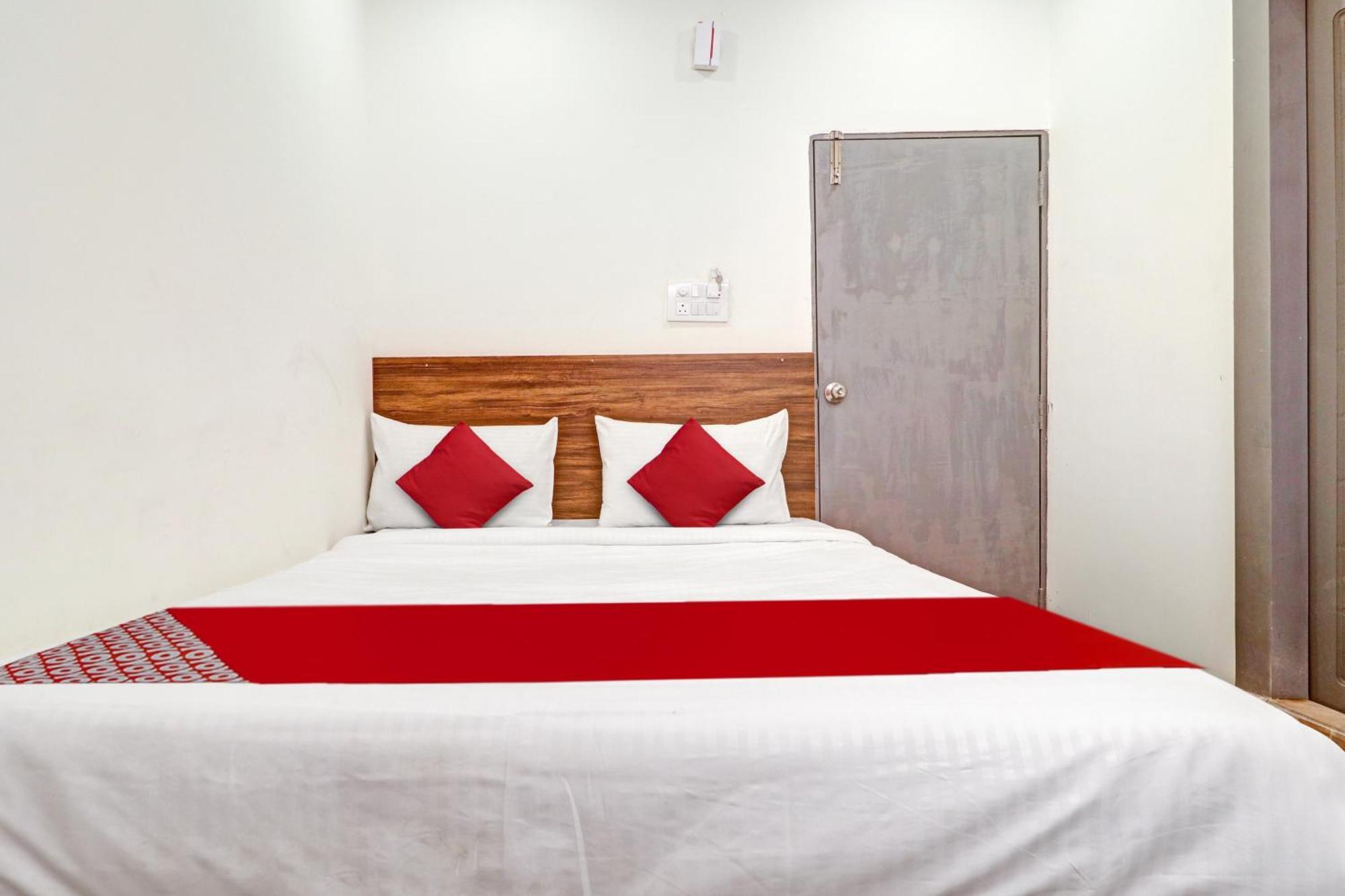 Hotel O Lavish Stay Sururnagar Luaran gambar