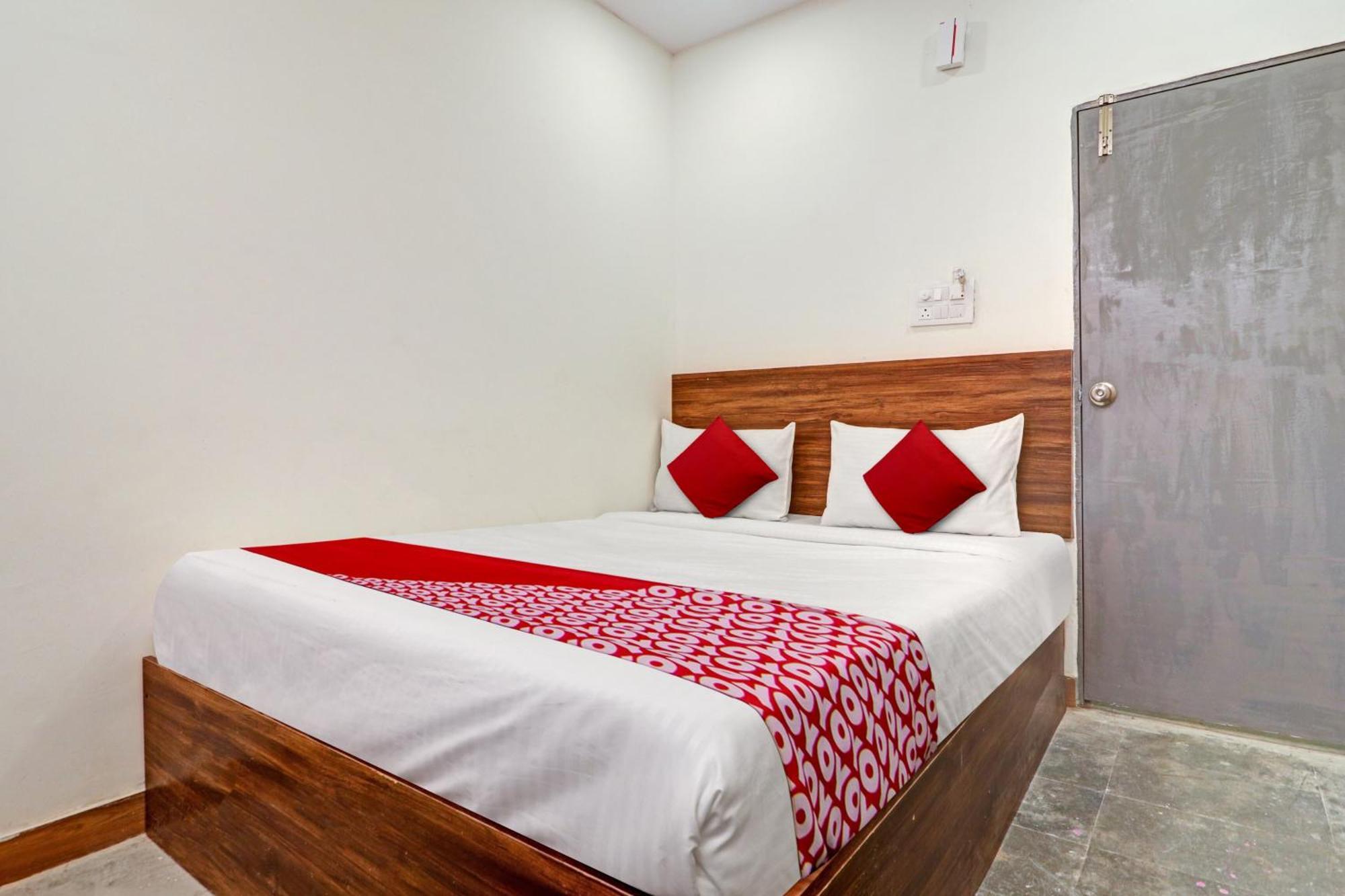 Hotel O Lavish Stay Sururnagar Luaran gambar