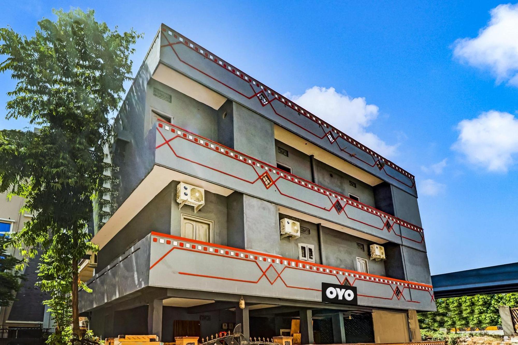 Hotel O Lavish Stay Sururnagar Luaran gambar