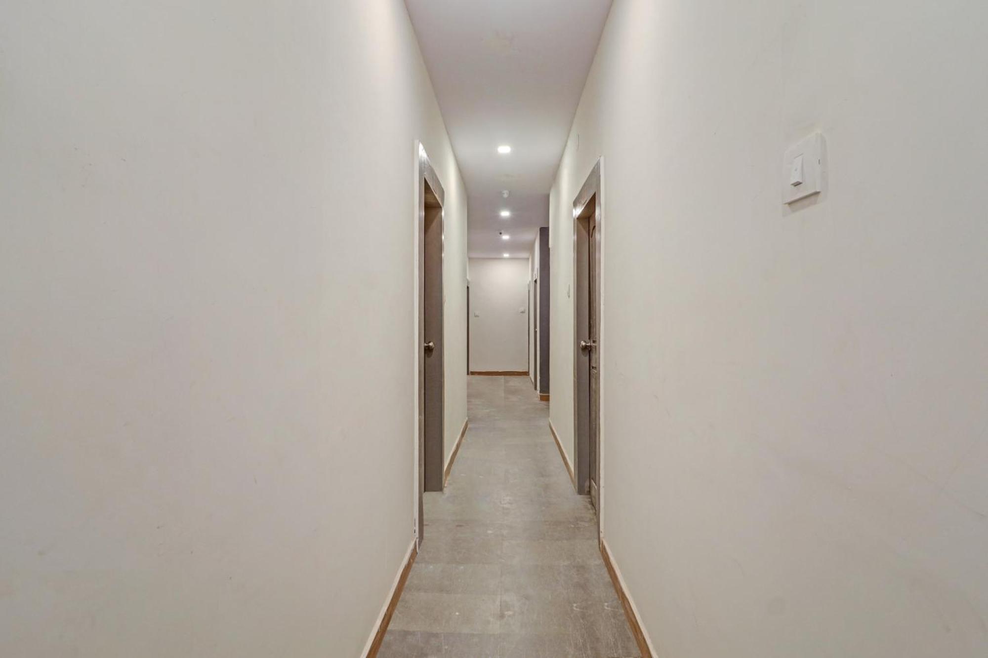 Hotel O Lavish Stay Sururnagar Luaran gambar