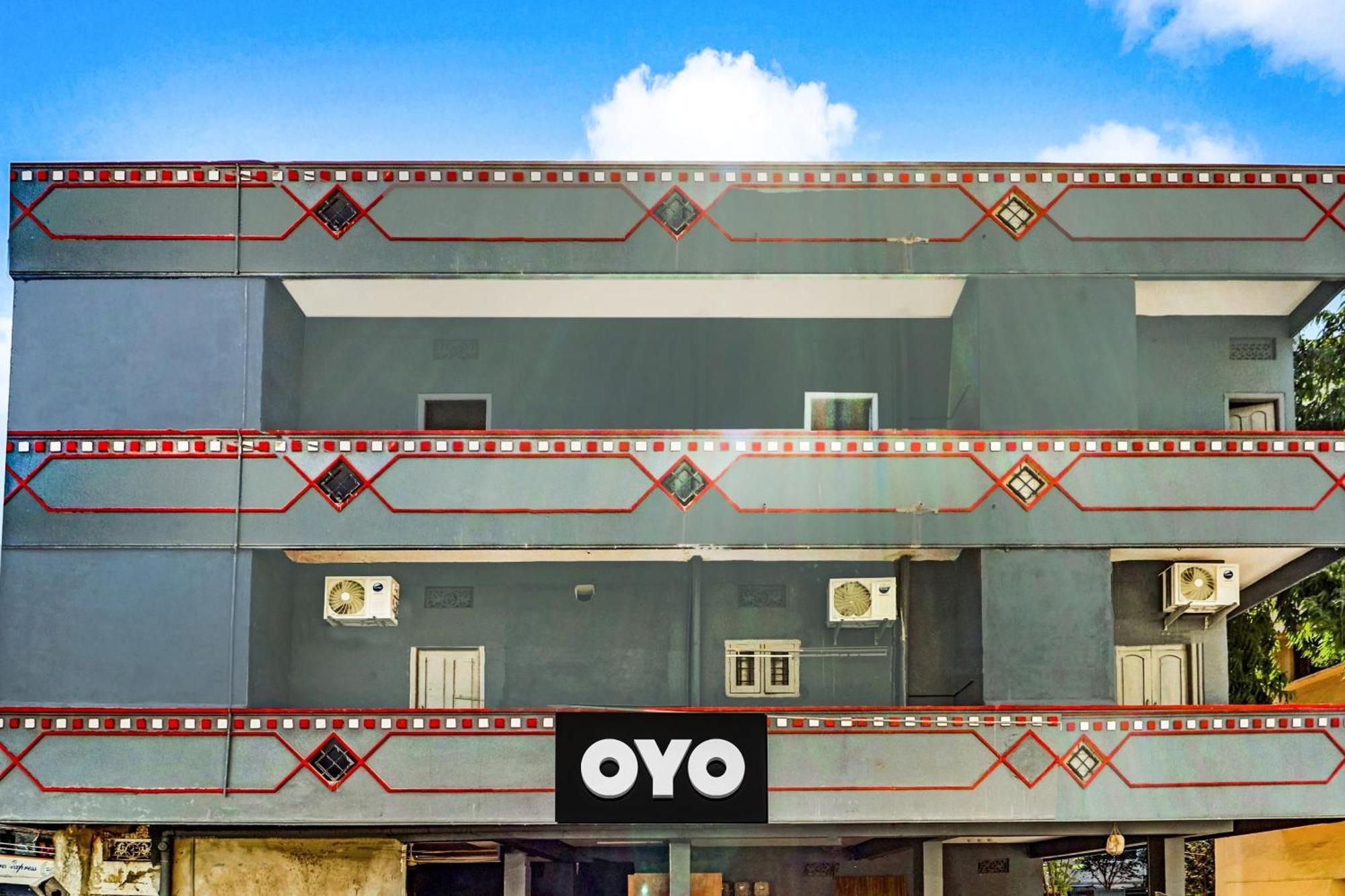 Hotel O Lavish Stay Sururnagar Luaran gambar