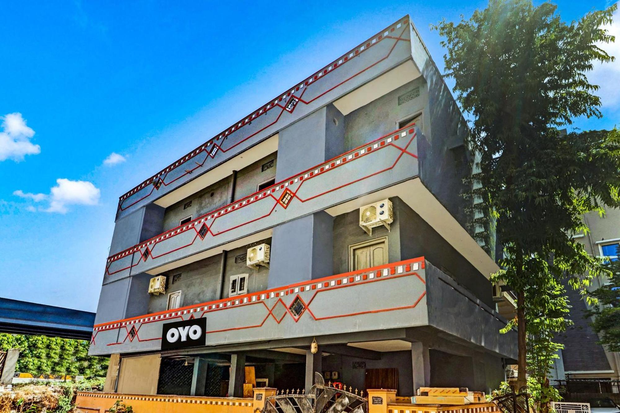 Hotel O Lavish Stay Sururnagar Luaran gambar